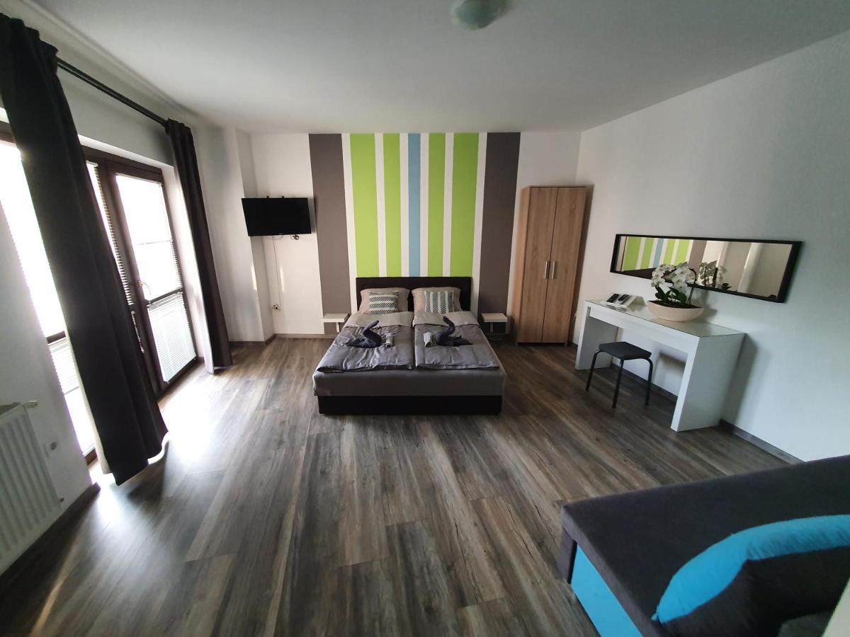 דירות Hajdúszoboszló Lexi Apartman מראה חיצוני תמונה